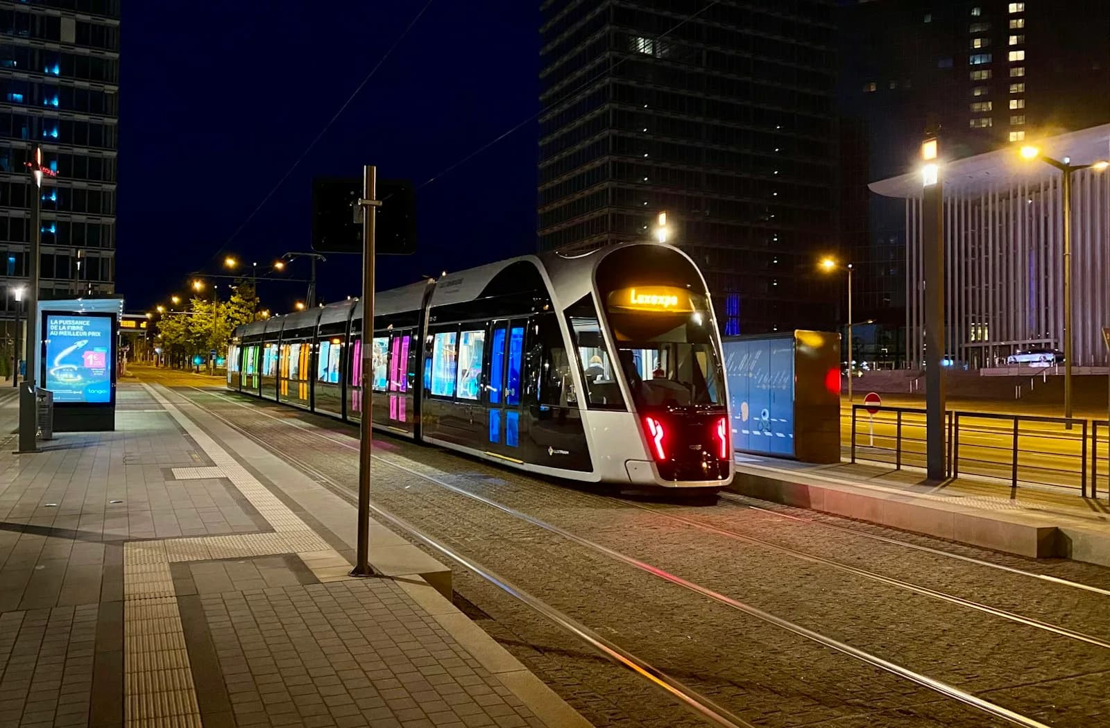 Photographie d’illustration : tramway contemporain, hors réalisation SOMAP